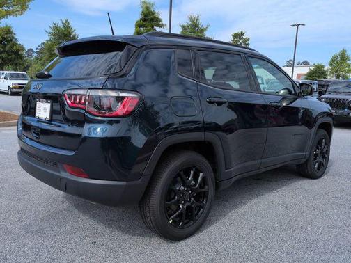 Fathom Blue Pearl Coat 2026 Jeep Compass Latitude