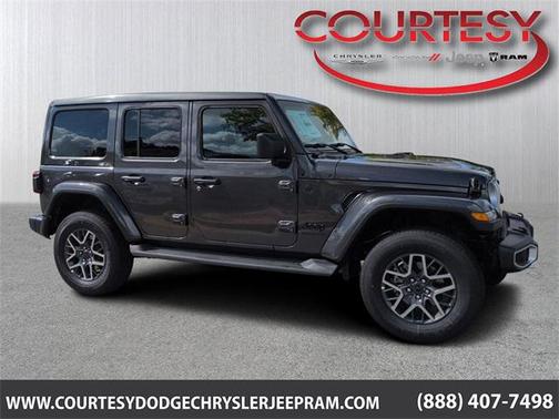 2025 Jeep Wrangler 4-Door Sahara 4x4