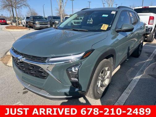 2025 Chevrolet Trax LT