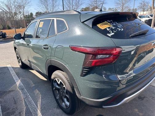 2025 Chevrolet Trax LT