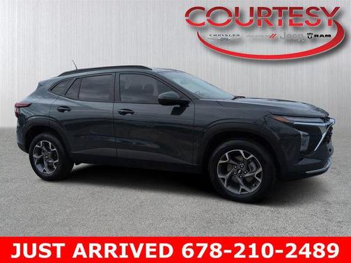 2025 Chevrolet Trax LT