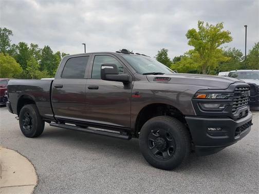 2025 RAM 3500 Tradesman Crew Cab 4x4 6'4' Box