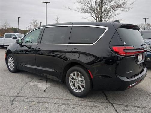 2025 Chrysler Pacifica L