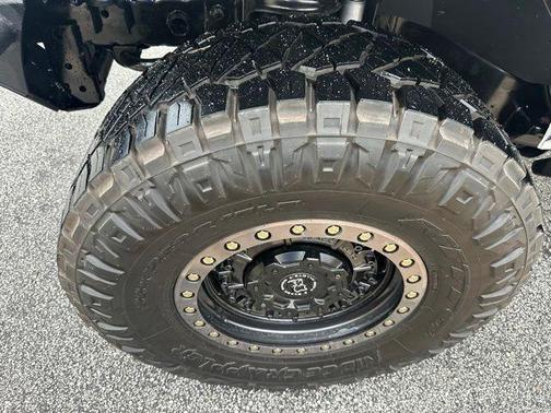 Bright White Clearcoat 2016 Jeep Wrangler Unlimited Sahara