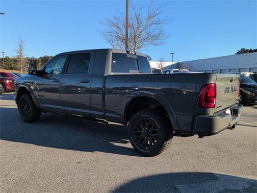2026 RAM 3500 Limited Mega Cab 4x4 6'4' Box