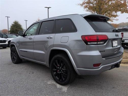 2017 Jeep Grand Cherokee Altitude