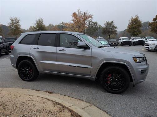 2017 Jeep Grand Cherokee Altitude