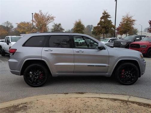 2017 Jeep Grand Cherokee Altitude