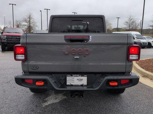 Sting-Gray Clearcoat 2022 Jeep Gladiator Mojave 4x4