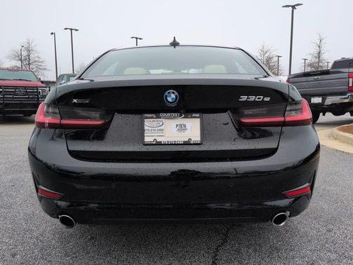 2022 BMW 330e Base