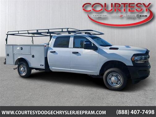 2024 RAM 2500 Tradesman Crew Cab 4x4 8' Box