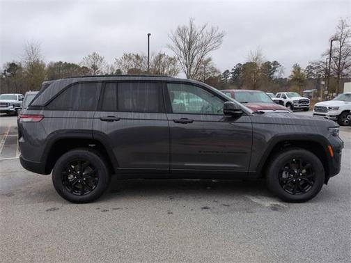 2025 Jeep Grand Cherokee Altitude