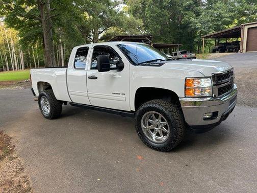 Summit White 2011 Chevrolet Silverado 2500 LT