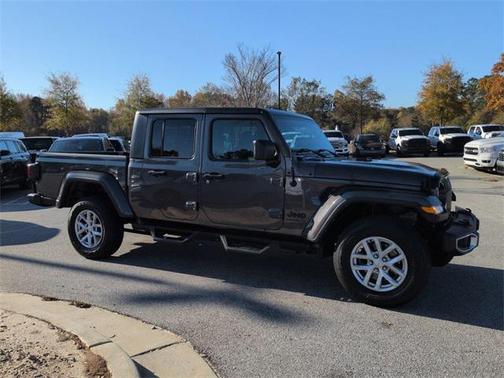 2023 Jeep Gladiator Sport S