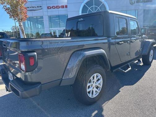 2023 Jeep Gladiator Sport S