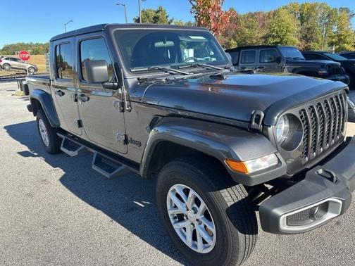 2023 Jeep Gladiator Sport S