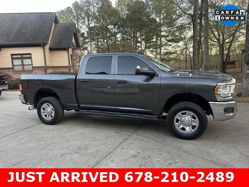 2020 RAM 2500 Tradesman Crew Cab 4X4 6'4' Box