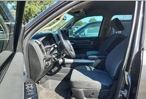 2020 RAM 2500 Big Horn Crew Cab 4X4 6'4' Box