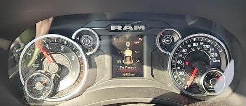 2020 RAM 2500 Big Horn Crew Cab 4X4 6'4' Box