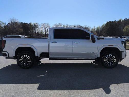 White Frost Tricoat 2025 GMC Sierra 2500 Denali Ultimate