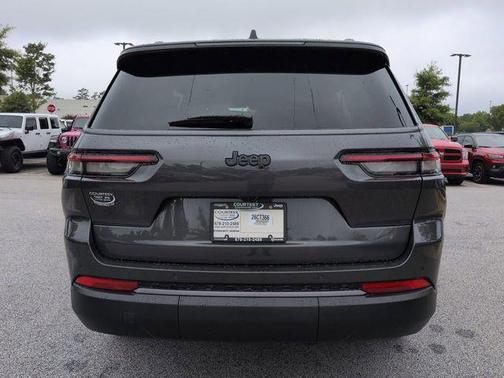 baltic gray metallic clearcoat 2026 Jeep Grand Cherokee L Limited