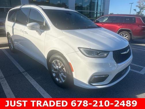 2022 Chrysler Pacifica Touring L