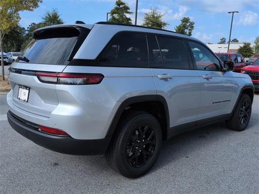 2025 Jeep Grand Cherokee Altitude