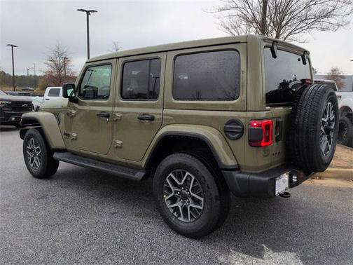 2026 Jeep Wrangler 4-Door Sahara 4x4