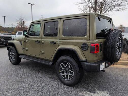 2026 Jeep Wrangler 4-Door Sahara 4x4
