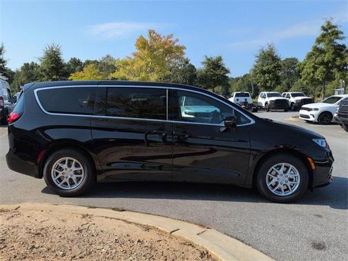 2026 Chrysler Pacifica L