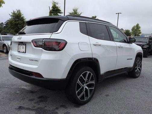 Bright White Clearcoat 2024 Jeep Compass Limited