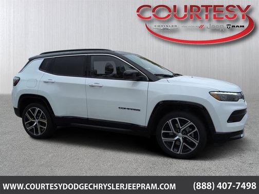 Bright White Clearcoat 2024 Jeep Compass Limited