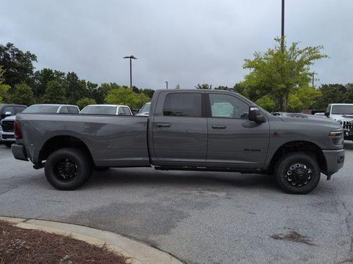 Ceramic Gray Clearcoat 2026 RAM 3500 Laramie Crew Cab 4x4 8' Box