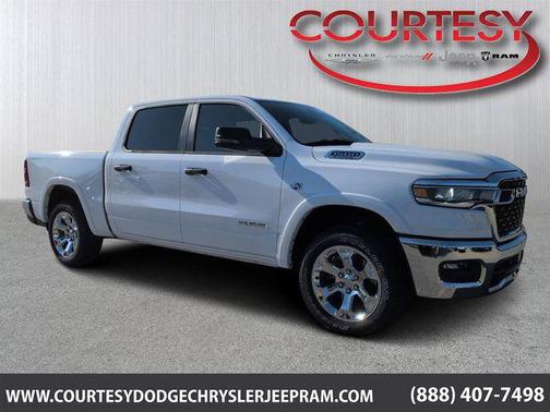 Bright White Clearcoat 2026 RAM 1500 Big Horn/Lone Star