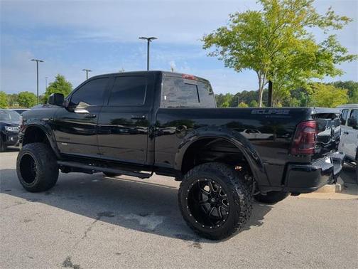 2022 RAM 2500 Big Horn Crew Cab 4x4 6'4' Box