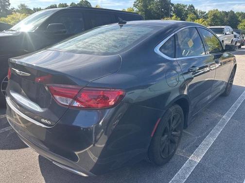 2017 Chrysler 200 Limited