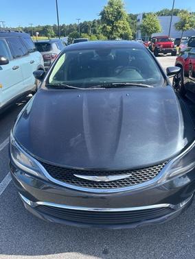 2017 Chrysler 200 Limited