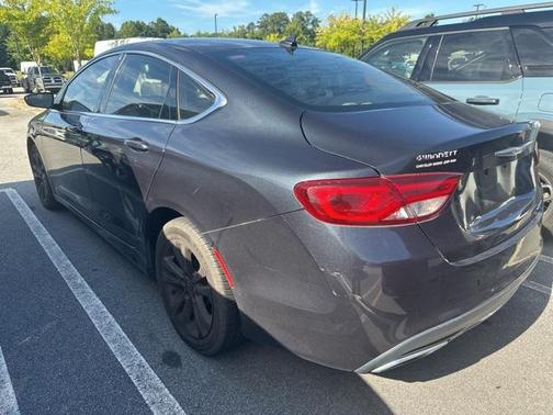 2017 Chrysler 200 Limited