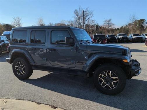 2026 Jeep Wrangler 4-Door Sahara 4x4