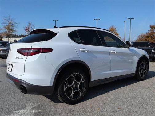 2022 Alfa Romeo Stelvio Ti