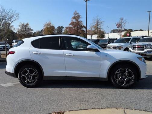 2022 Alfa Romeo Stelvio Ti