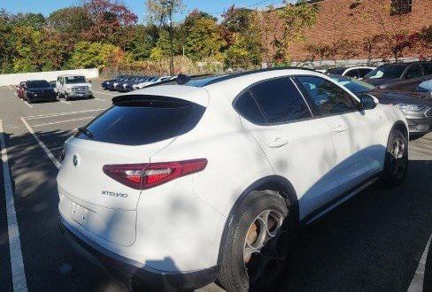 2022 Alfa Romeo Stelvio Ti