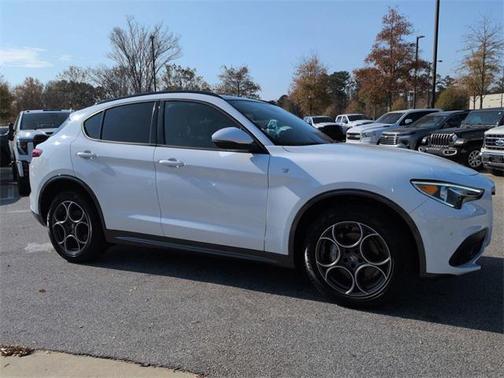 2022 Alfa Romeo Stelvio Ti