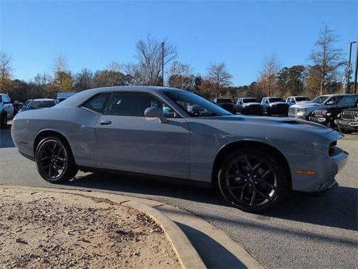 2021 Dodge Challenger SXT