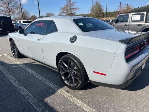 2021 Dodge Challenger SXT