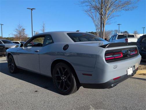 2021 Dodge Challenger SXT