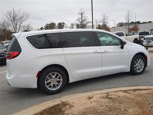 2025 Chrysler Pacifica L