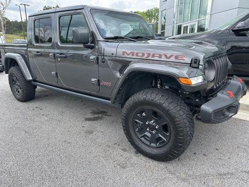 Granite Crystal Metallic Clearcoat 2023 Jeep Gladiator Mojave 4x4