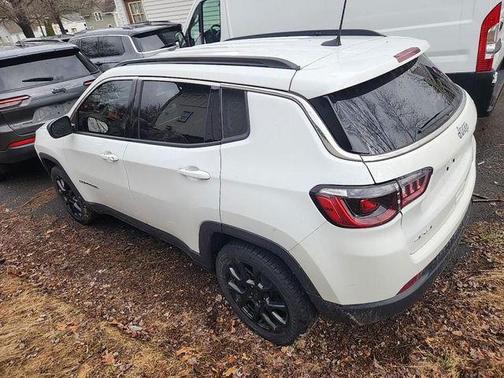 Bright White Clearcoat 2022 Jeep Compass Latitude Lux