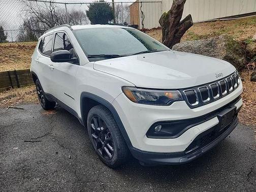 Bright White Clearcoat 2022 Jeep Compass Latitude Lux